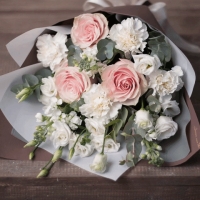 Женского счастья, большого везенья!